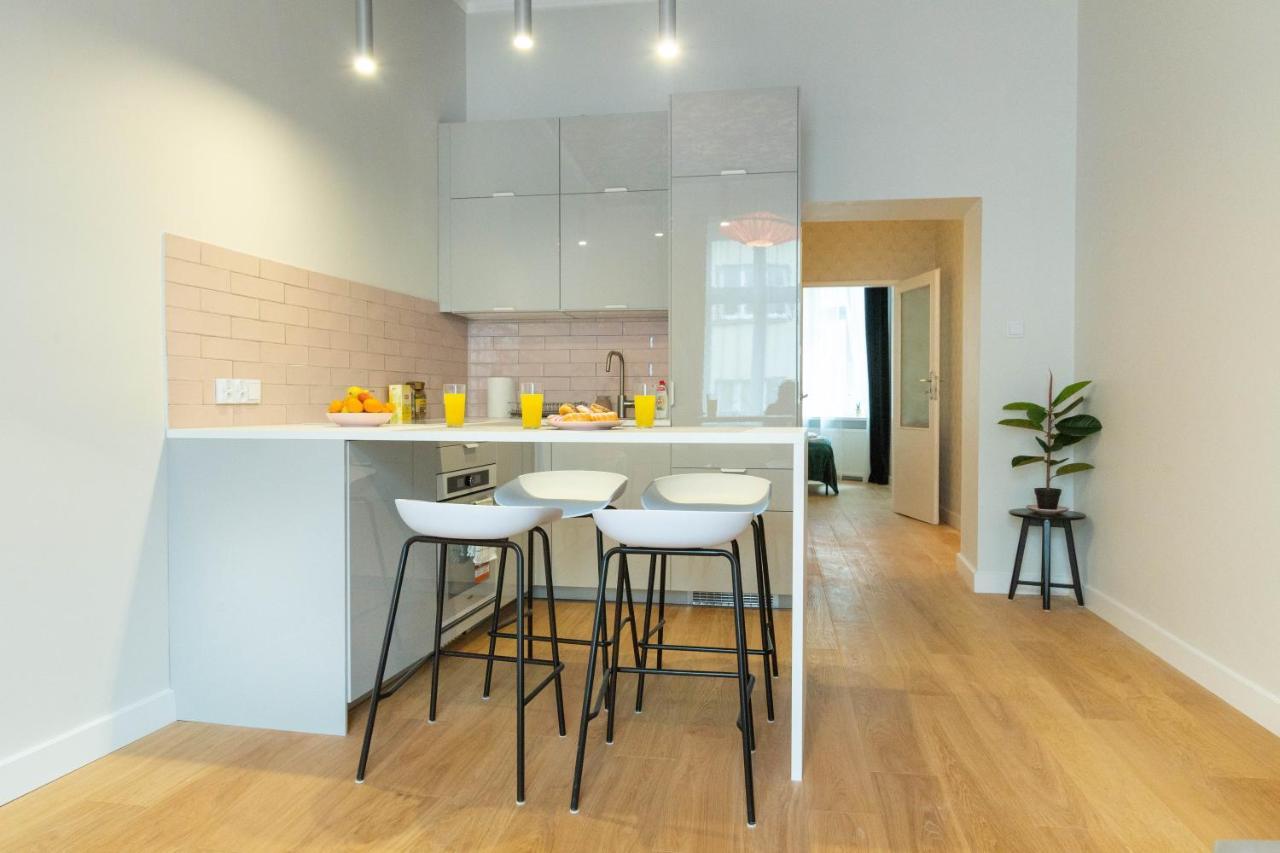 Glamorous And Brand New 2 Bedroom Cracóvia Exterior foto